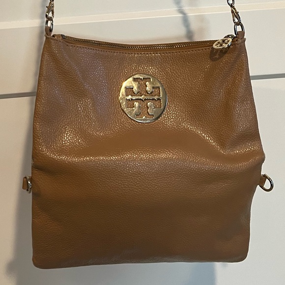 Tory Burch leather crossbody foldover bag in camel - Picture 5 of 16
